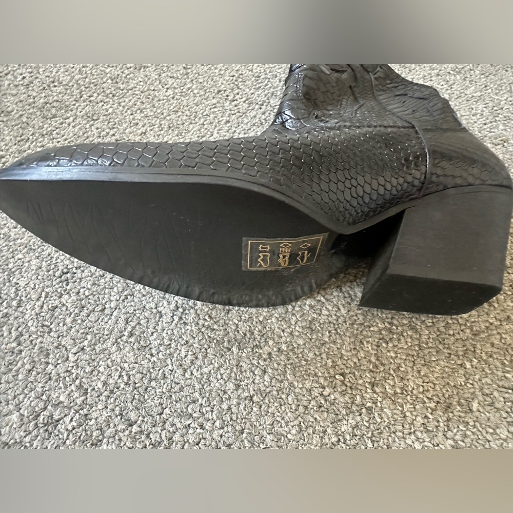 Boots - Picture 2 of 2